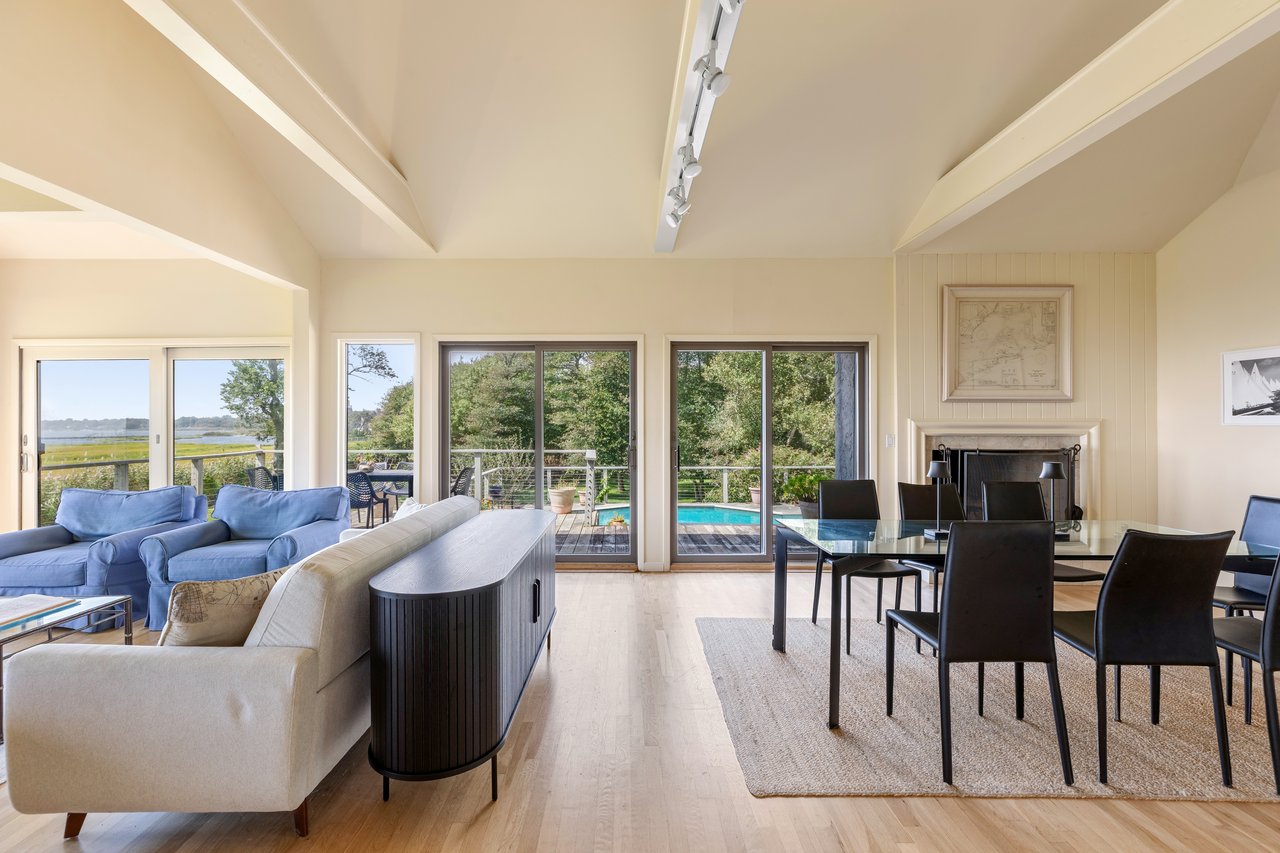 Bayward: The Hamlet’s Most Remarkable Water Views