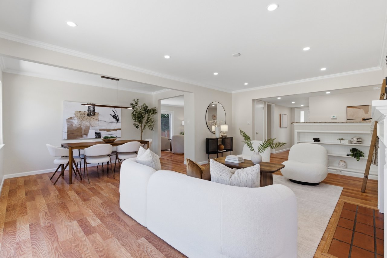 2101 Leon Drive