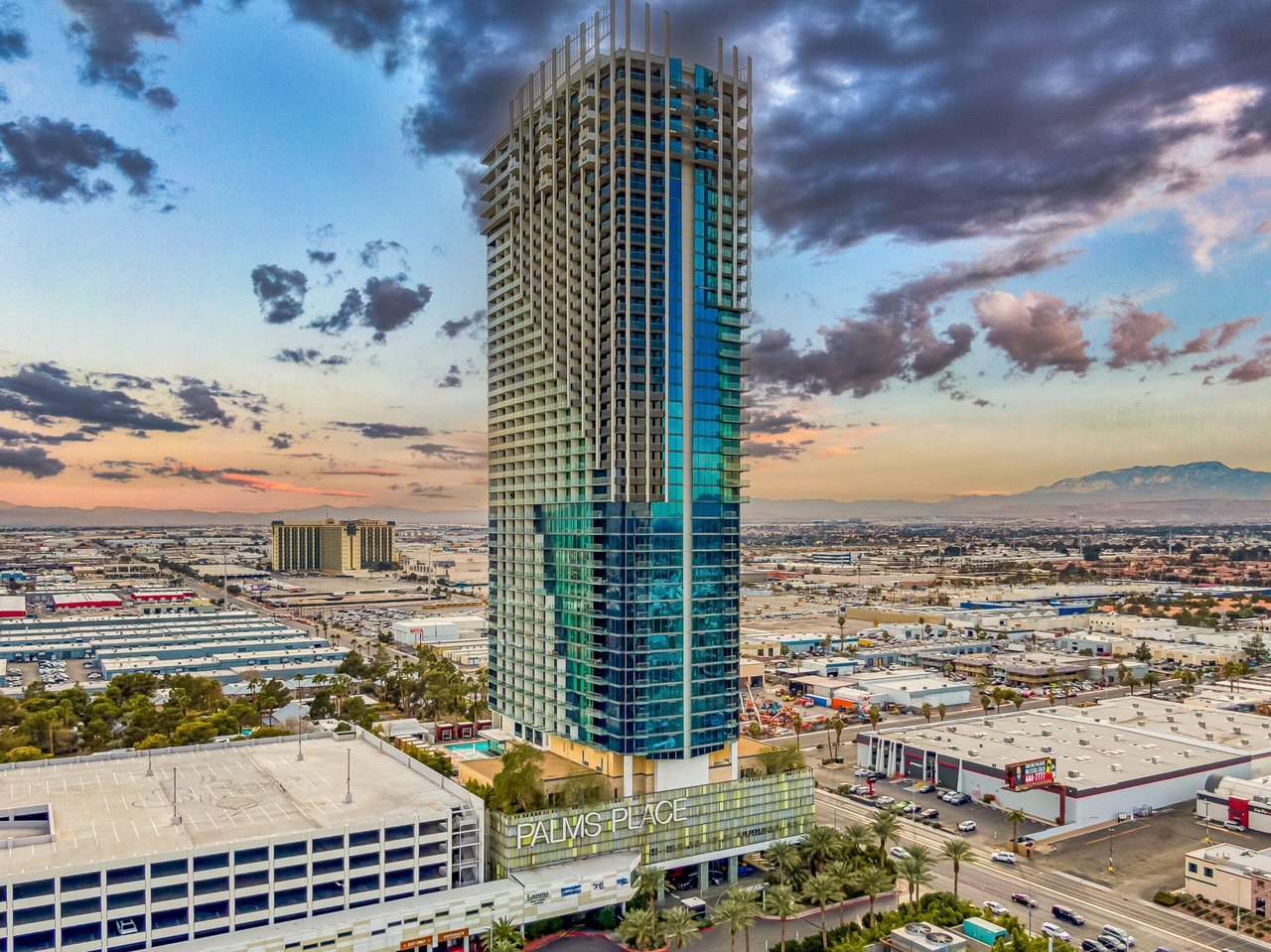 Palms Place