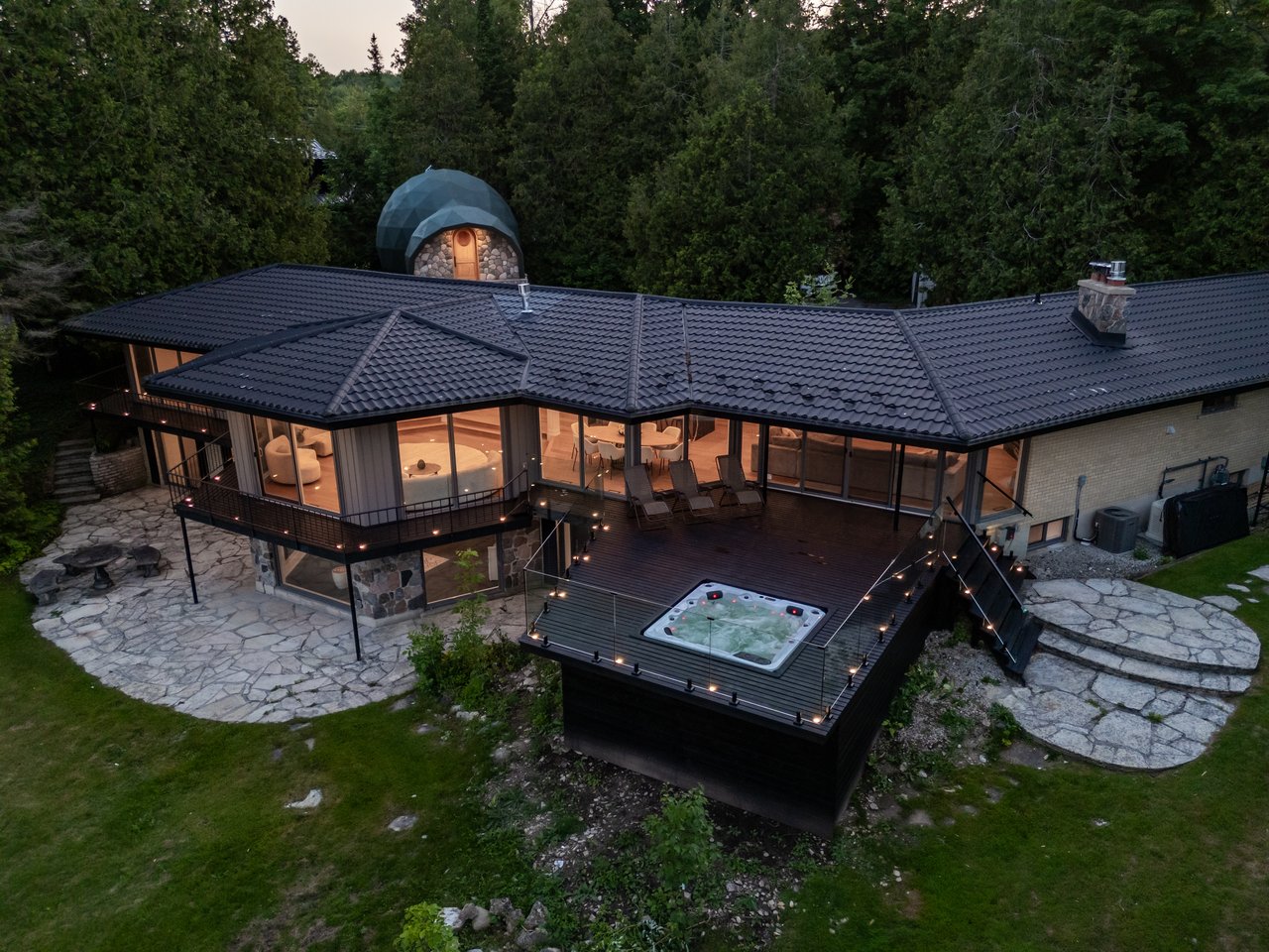285 Balmy Beach Road