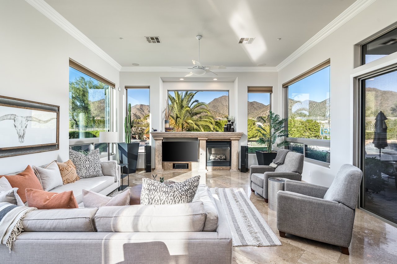 11368 E WINCHCOMB Drive