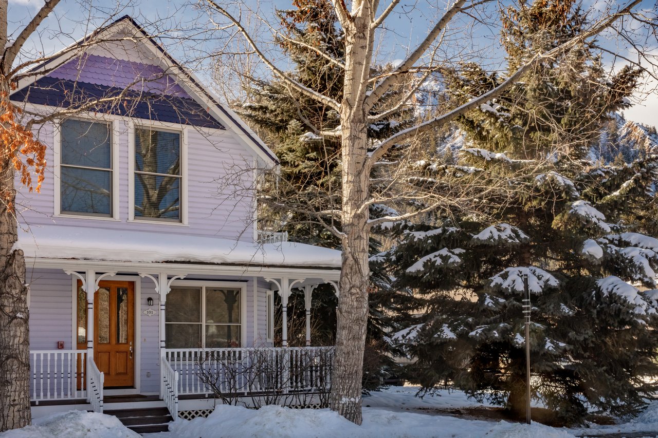 Charming Victorian Townhome