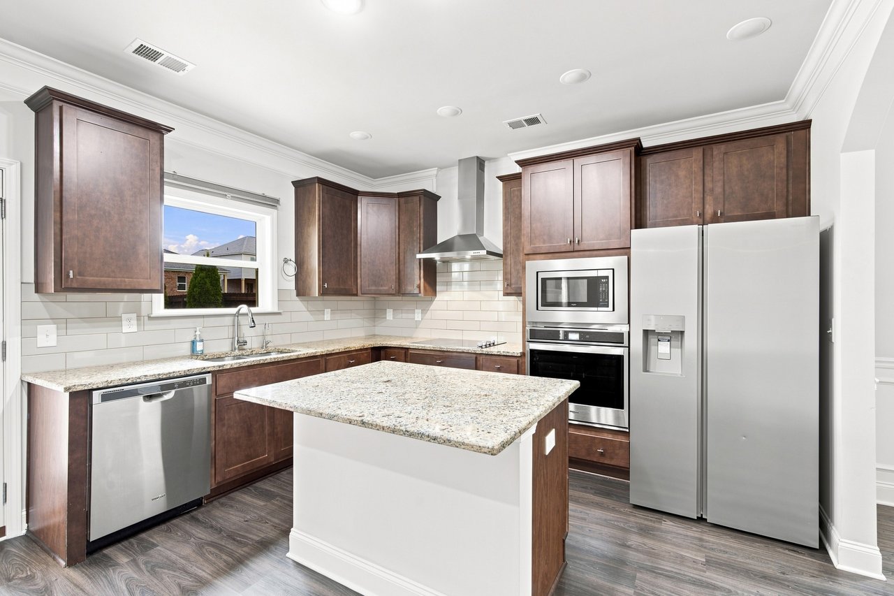 Spacious 4-Bedroom Living Near Redstone Arsenal & MidCity!