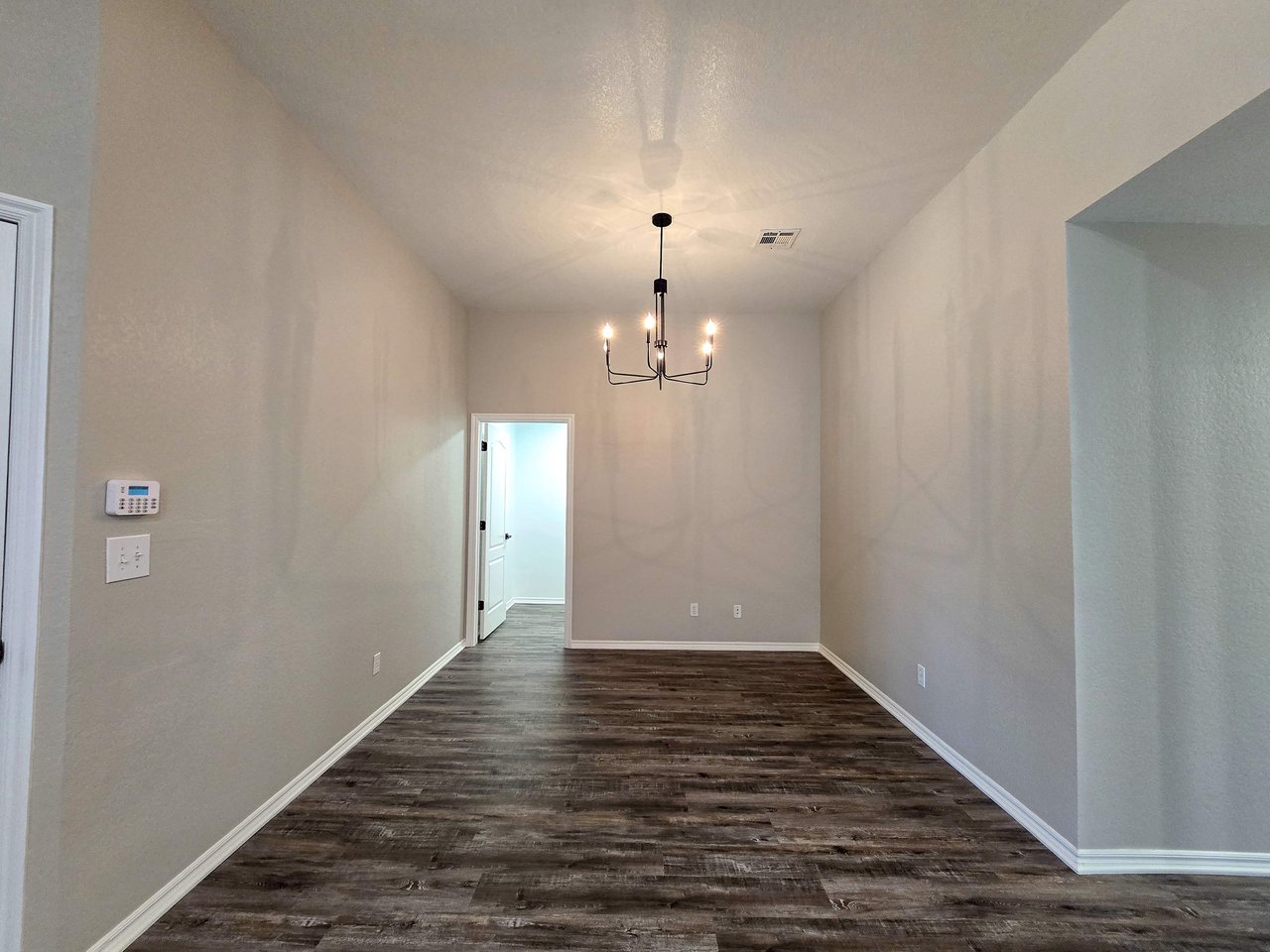 1252 Kingston Rd