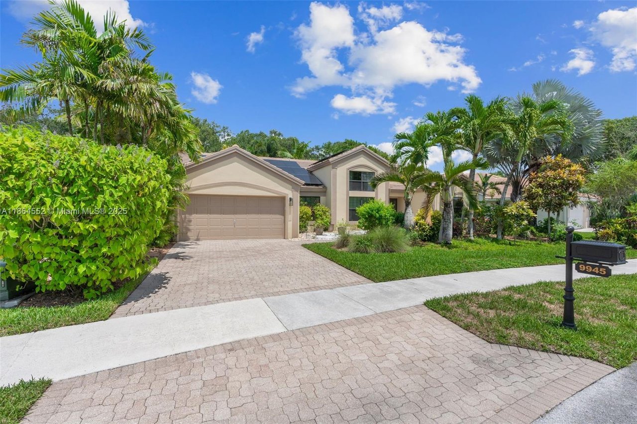 Solar-Powered Pool Home Sold in Forest Ridge, Davie