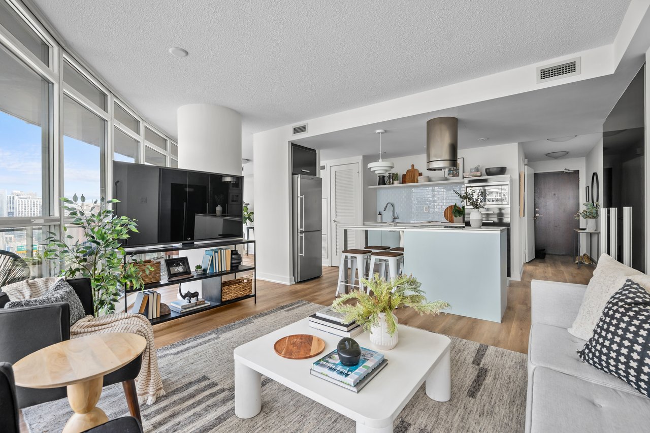 38 Dan Leckie Way 1208