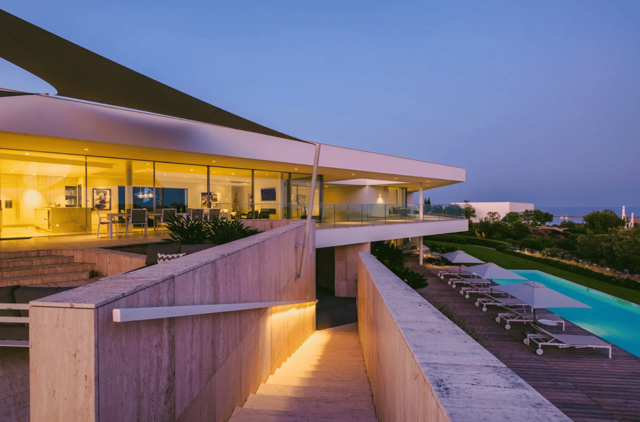 Western Lagos, Portugal