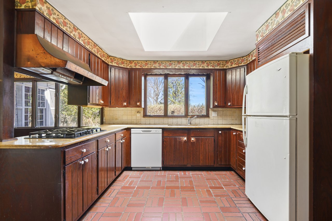 220 Middle Patent Road