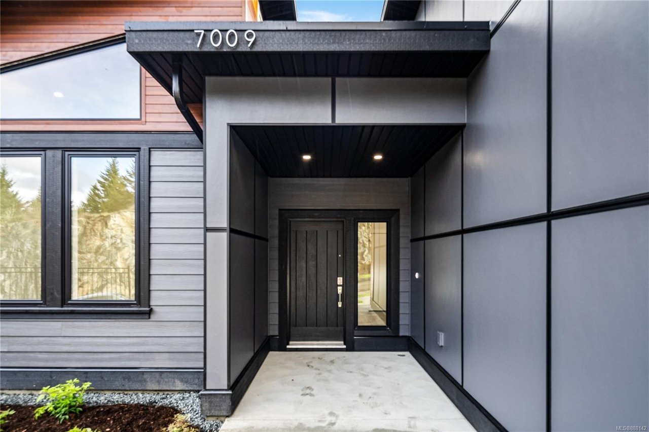 7009 Clarkson Pl