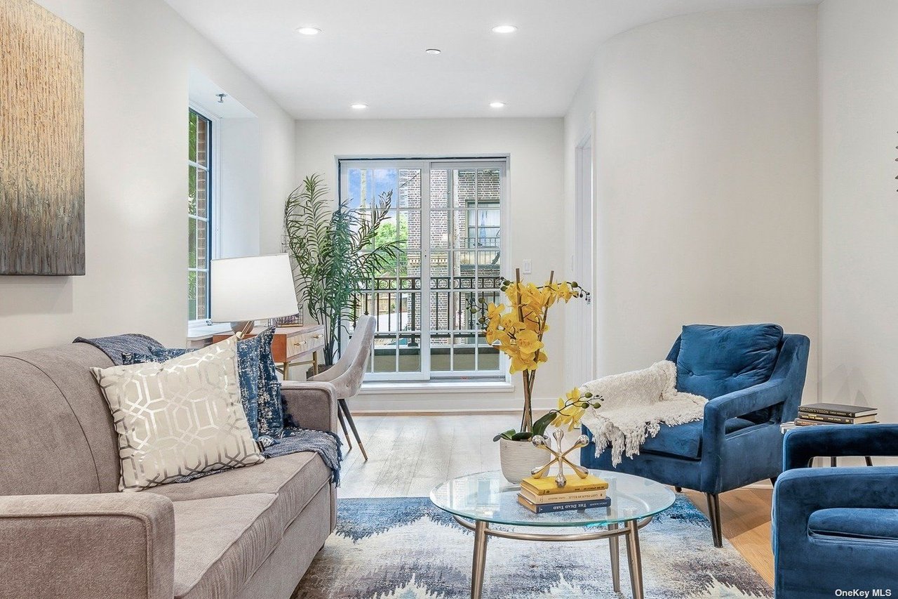 31-22 29th St, Unit 4B