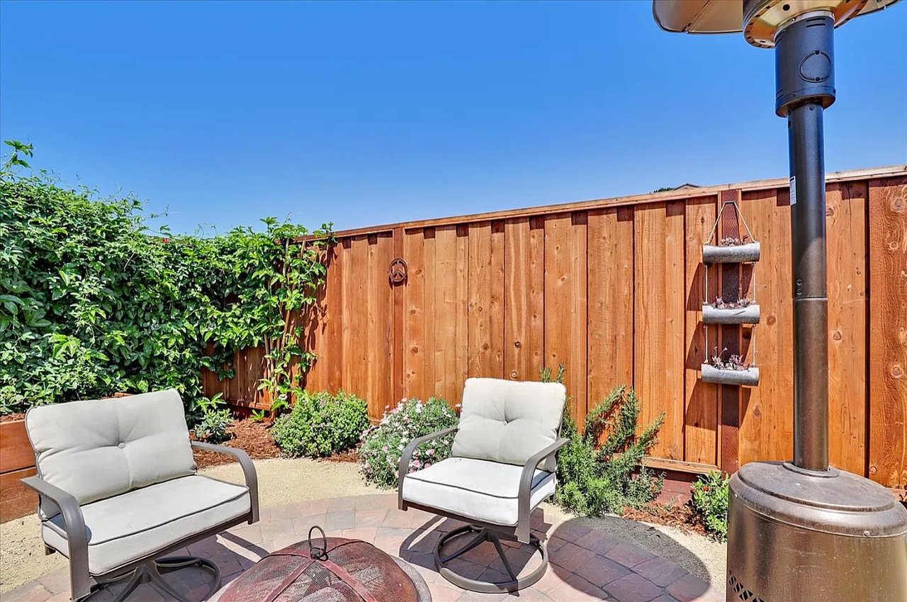 534 Spindrift Way