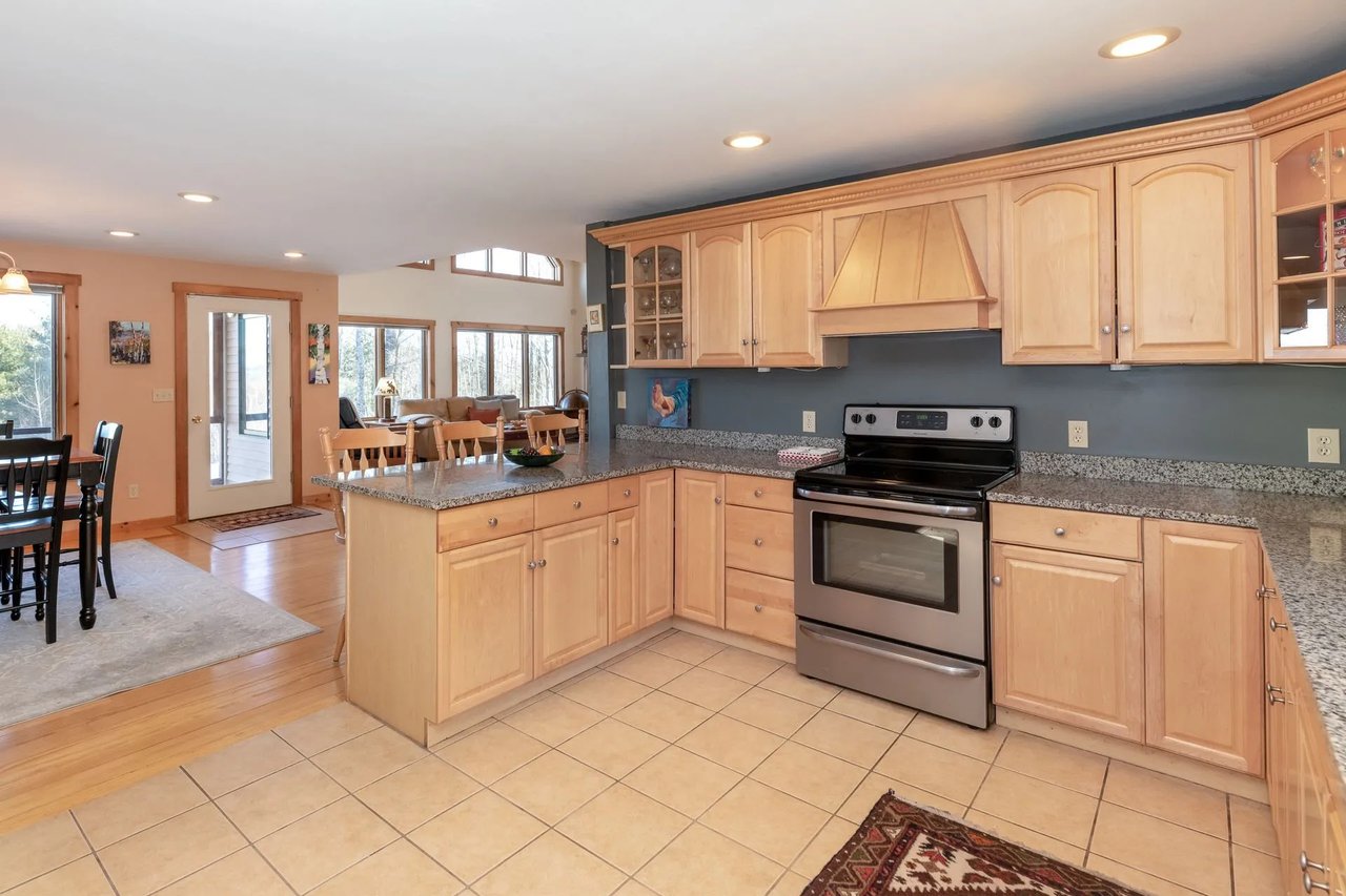 83 Mountain Vista Dr