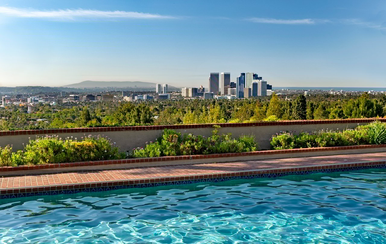 1005 N ALPINE DR, beverly hills