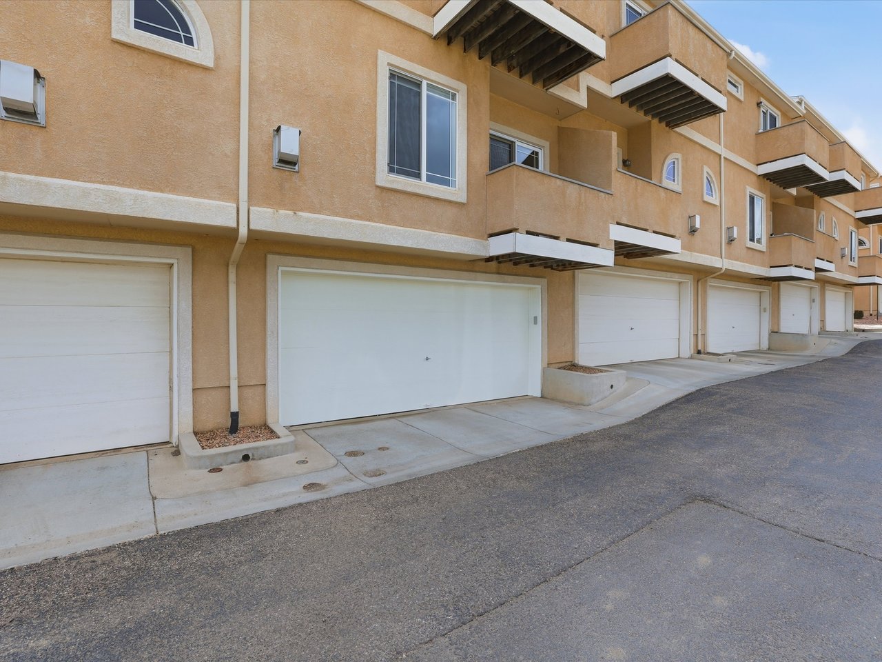 2237 Stepping Stones Way B