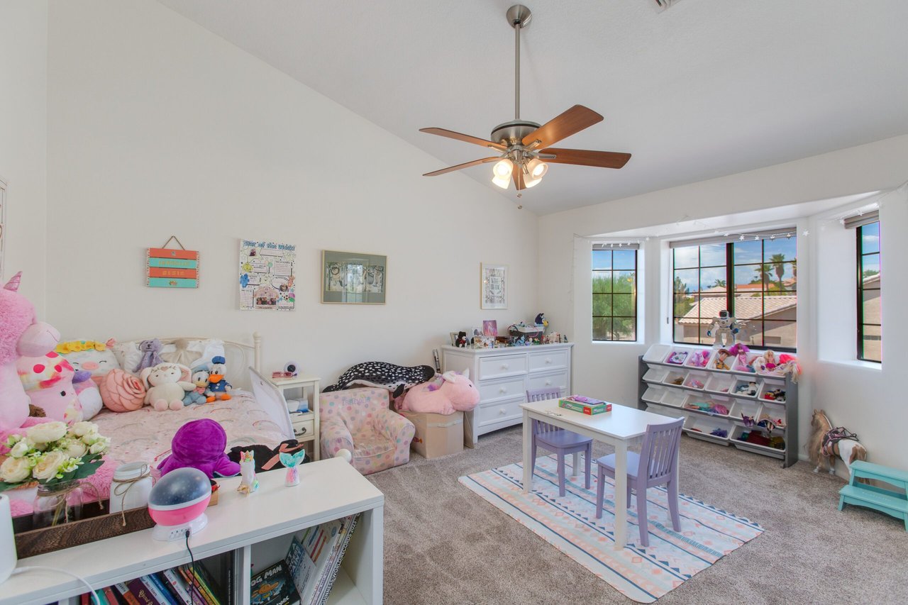 1067 E Seminole Dr.