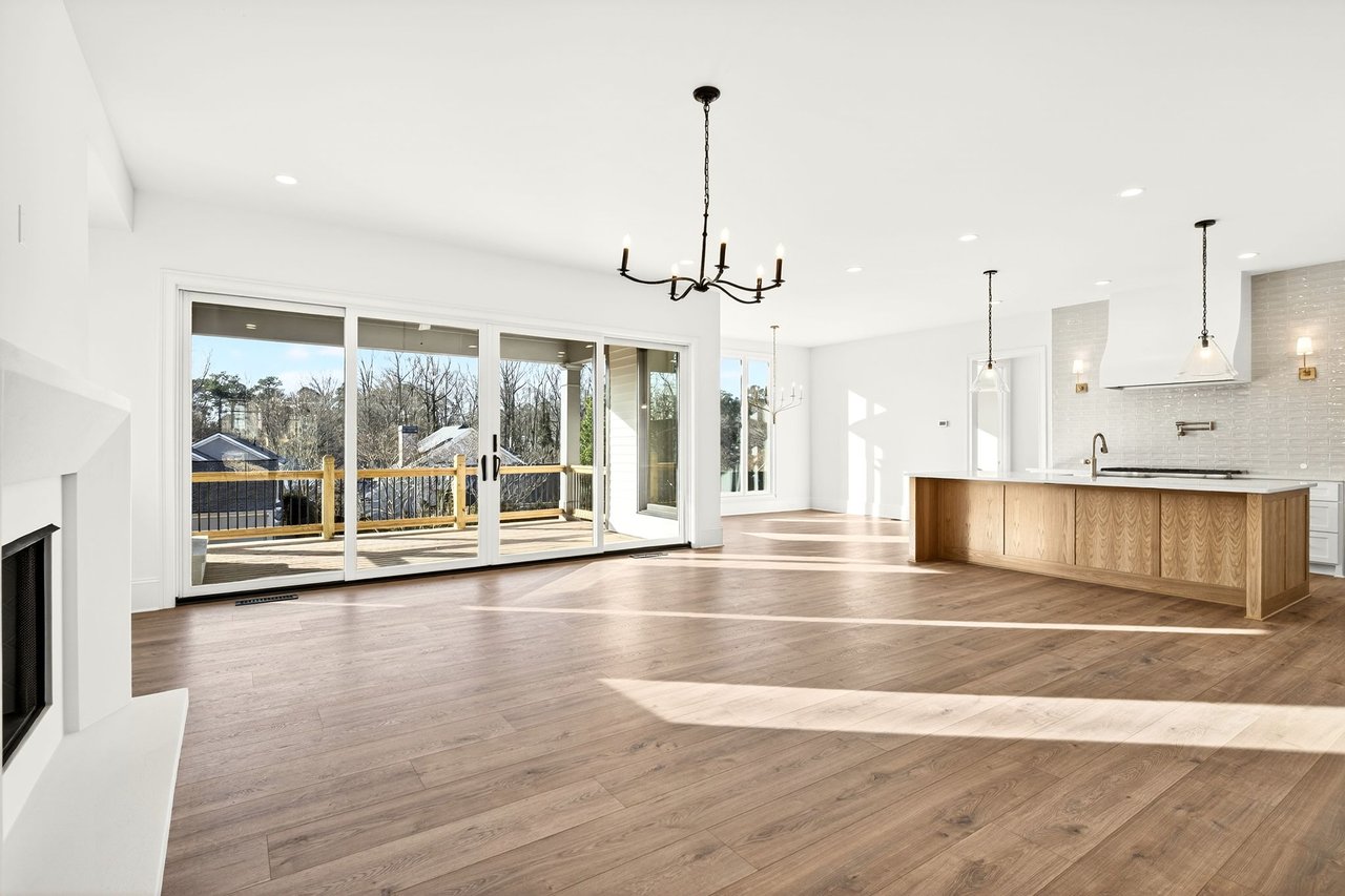 100 King Street | HISTORIC DOWNTOWN ROSWELL