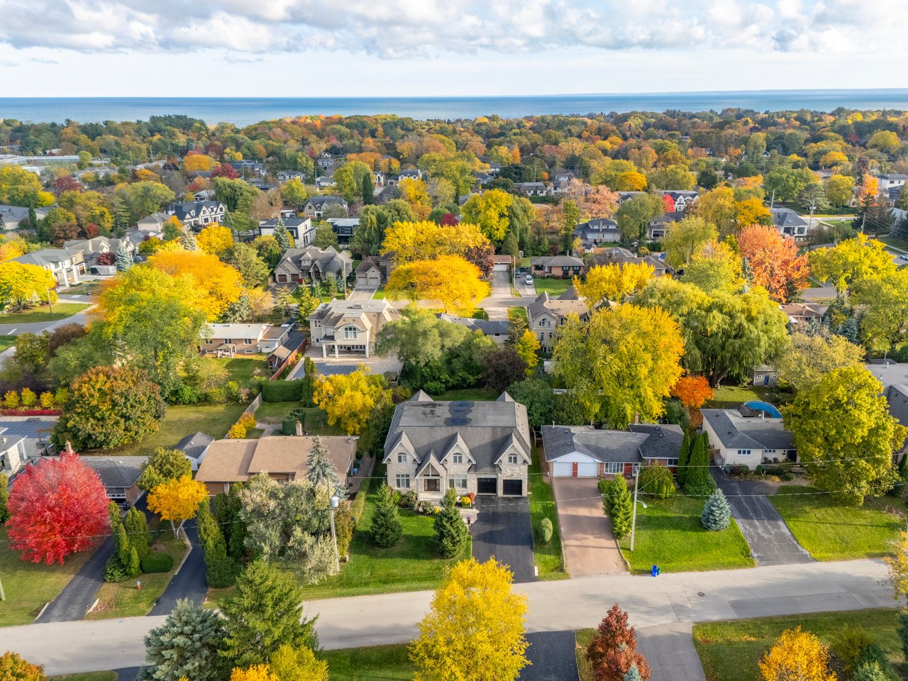 1356 Thornhill Drive