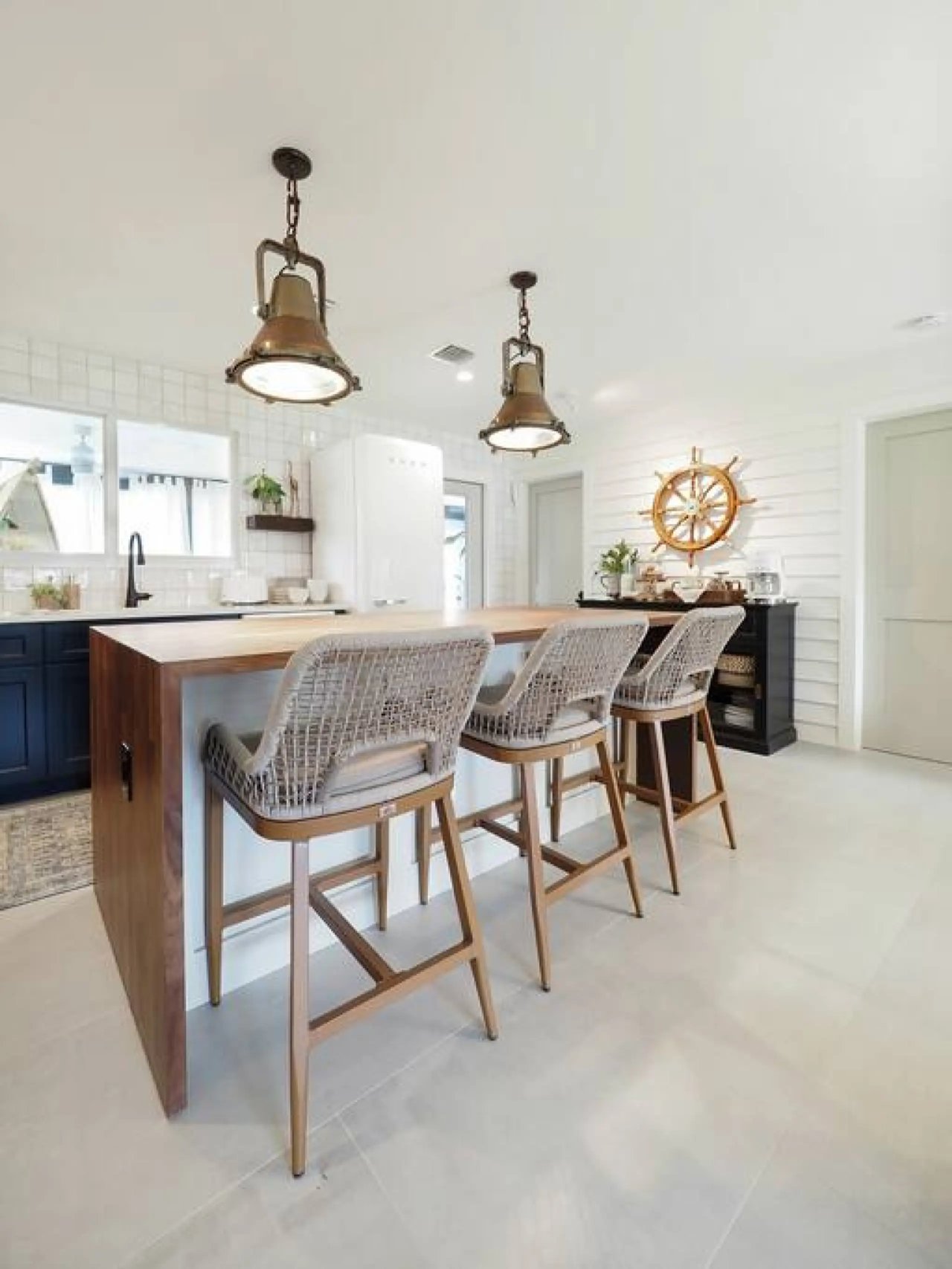 Luxury Coastal Cottage