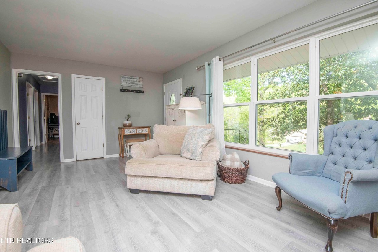 1212 Pilleaux Dr