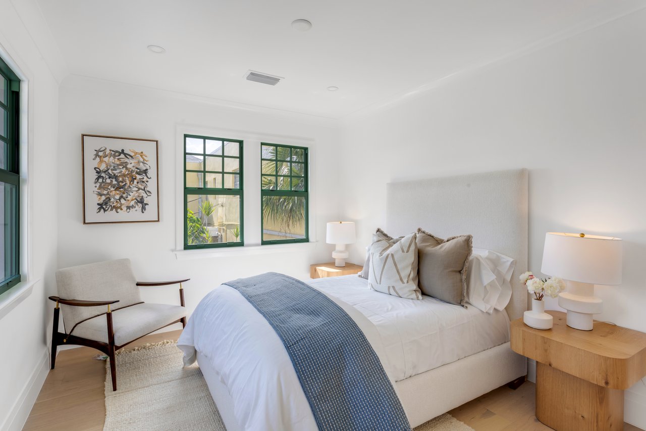 Charming Like New Residence In Town