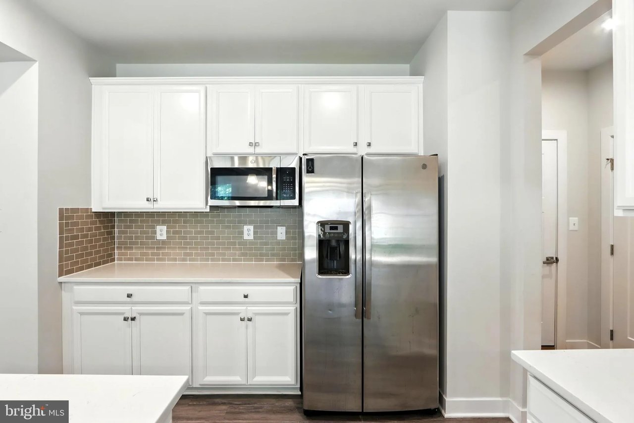 6015 Charles Henry Pl