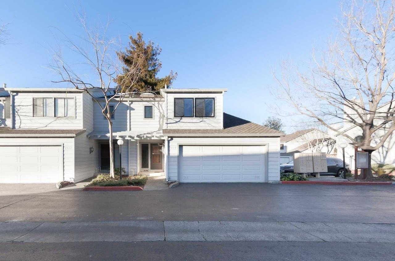 2610 Sierra Village CT