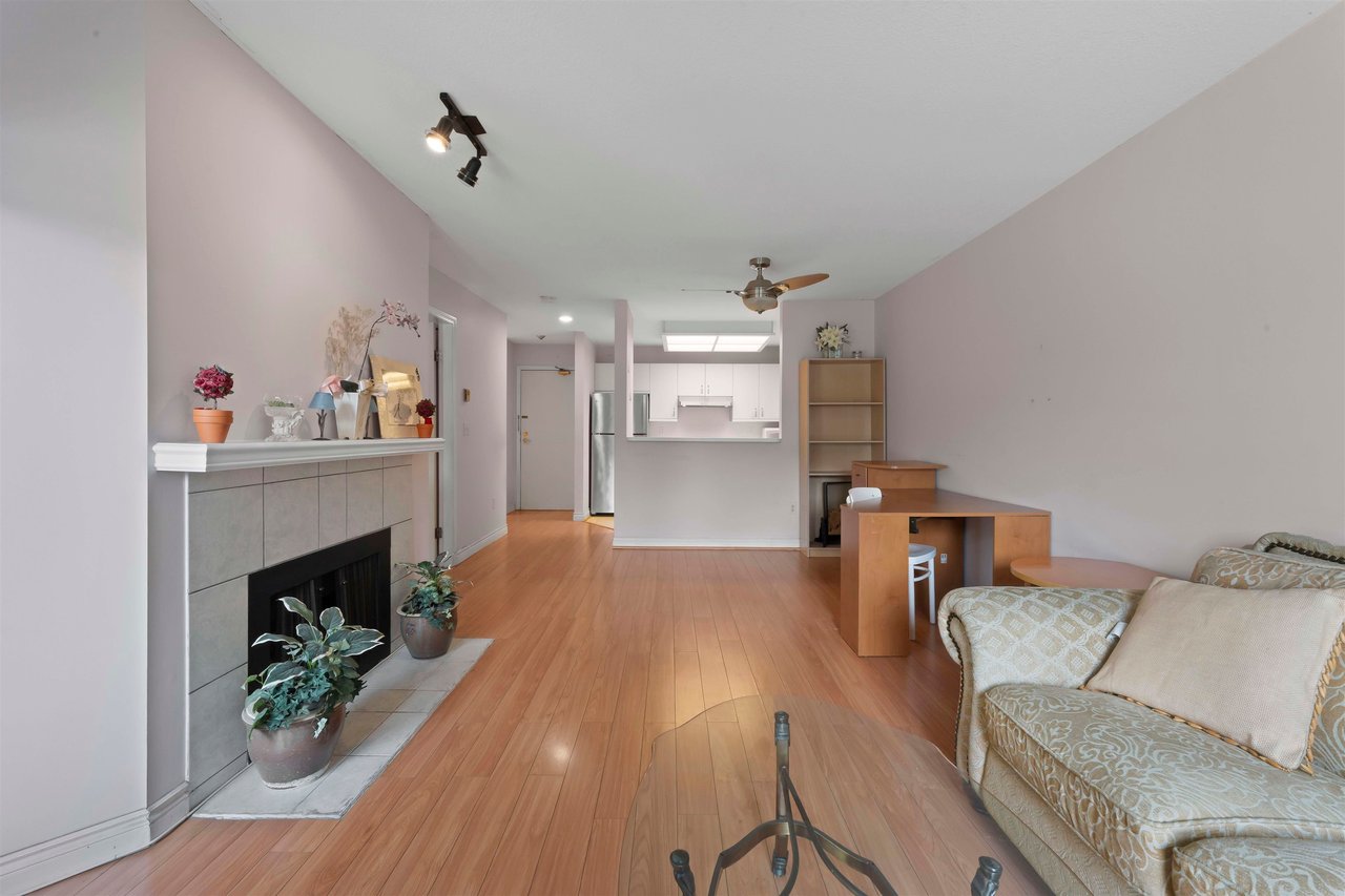 112-7840 Moffatt Rd