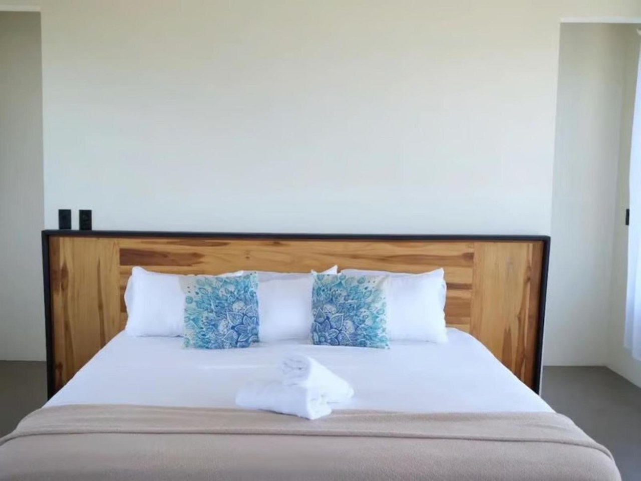 Modern Ocean View Home, Dominical, Puntarenas