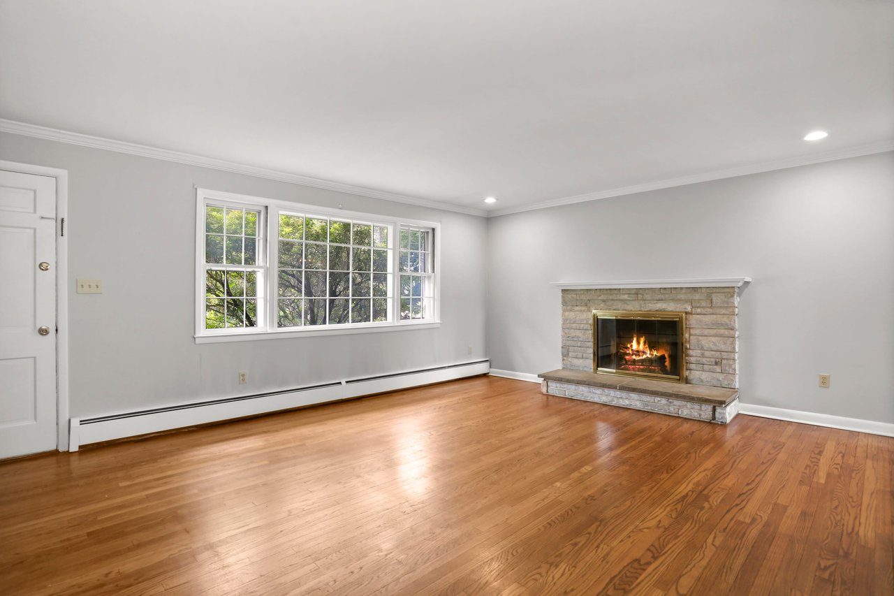 398 Greens Farms Road