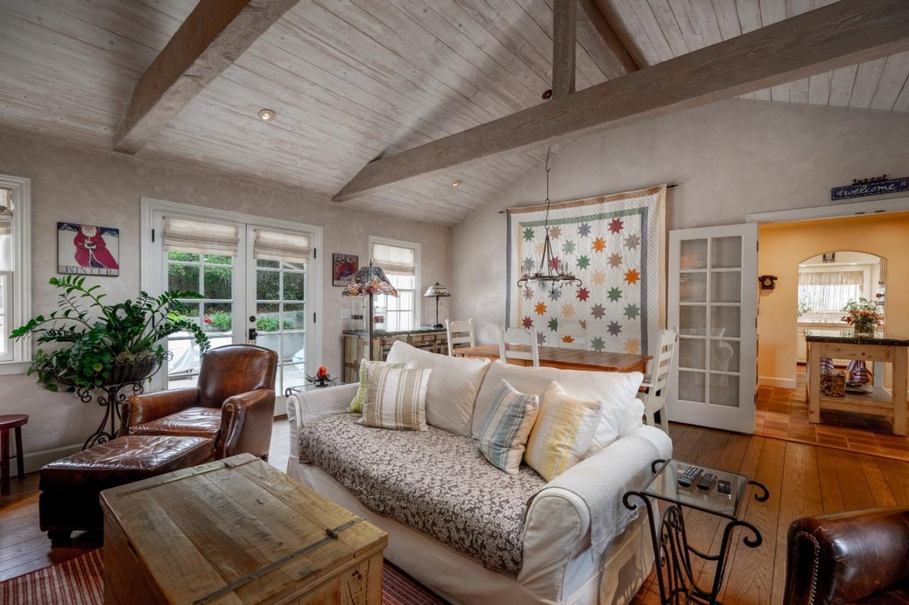 3205 Camino Del Monte