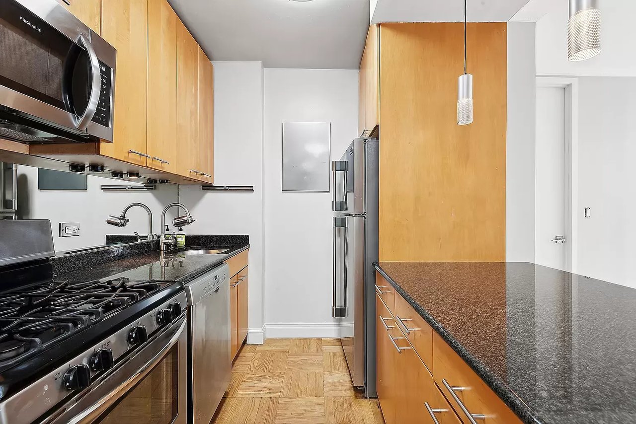 250 W 89th St APT 9H