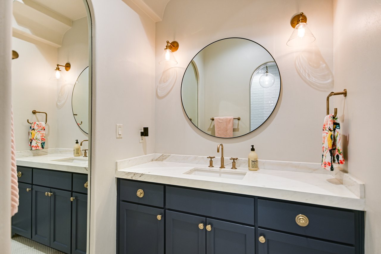 Spanish Oaks Hacienda