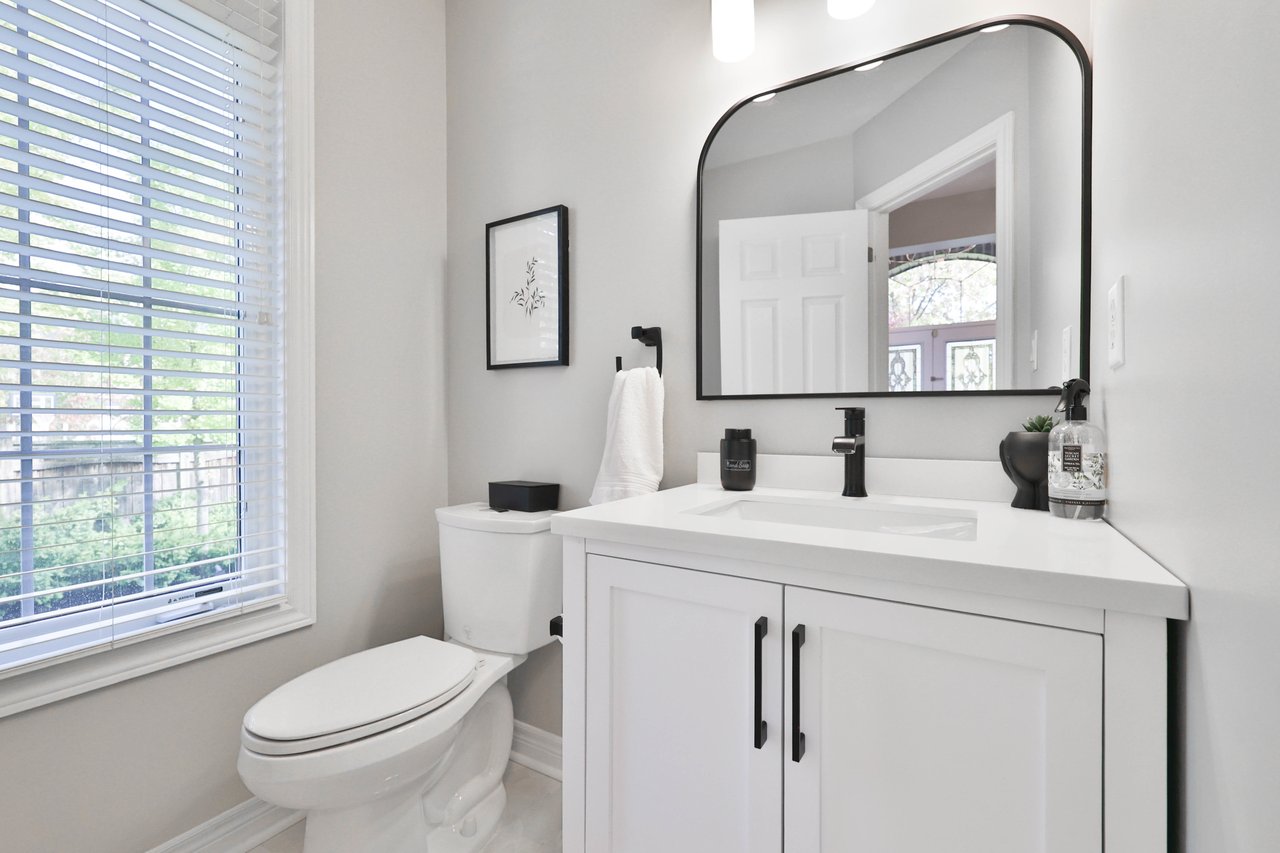 3262 Skipton Lane, Oakville