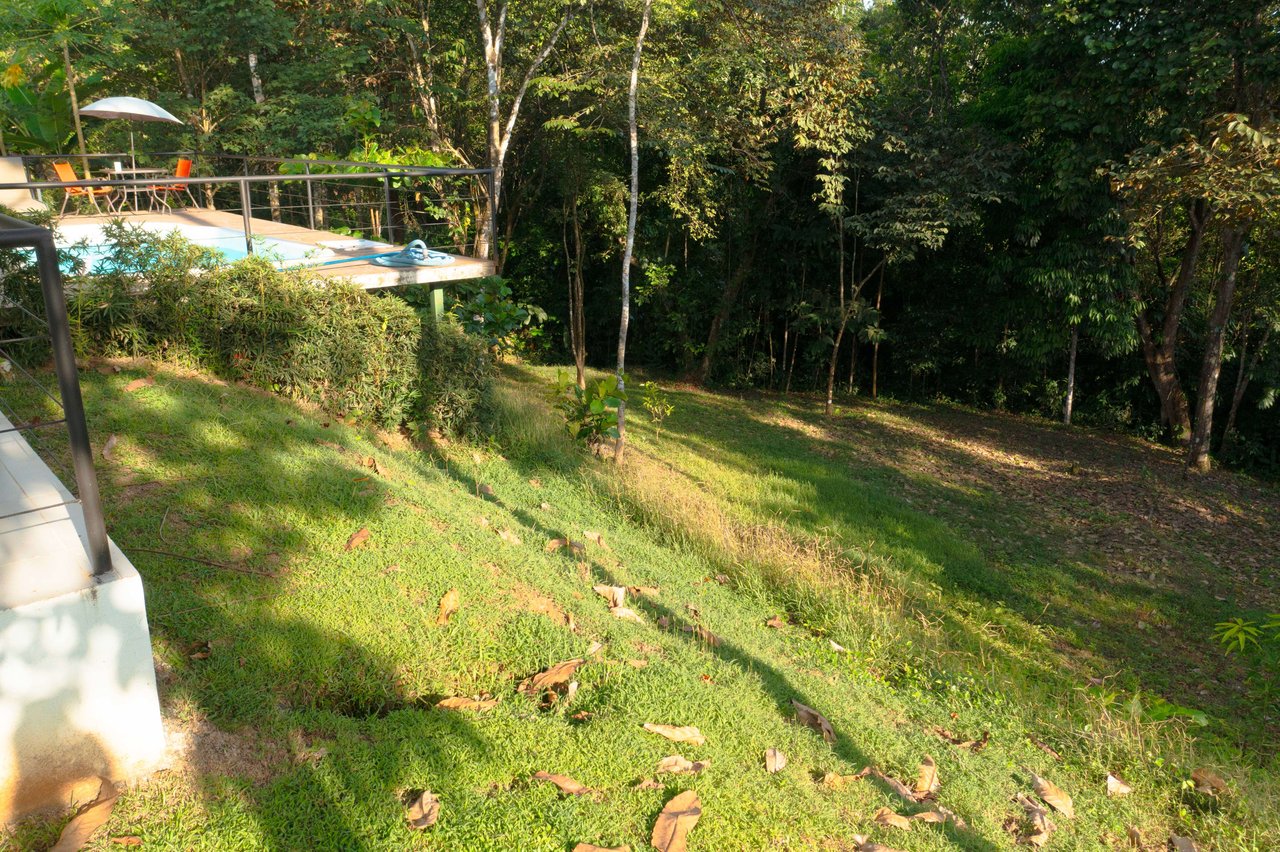  Affordable & Charming 1 bedroom Villa with Pool in gated community, immersed in the rainforest close to Quepos  
