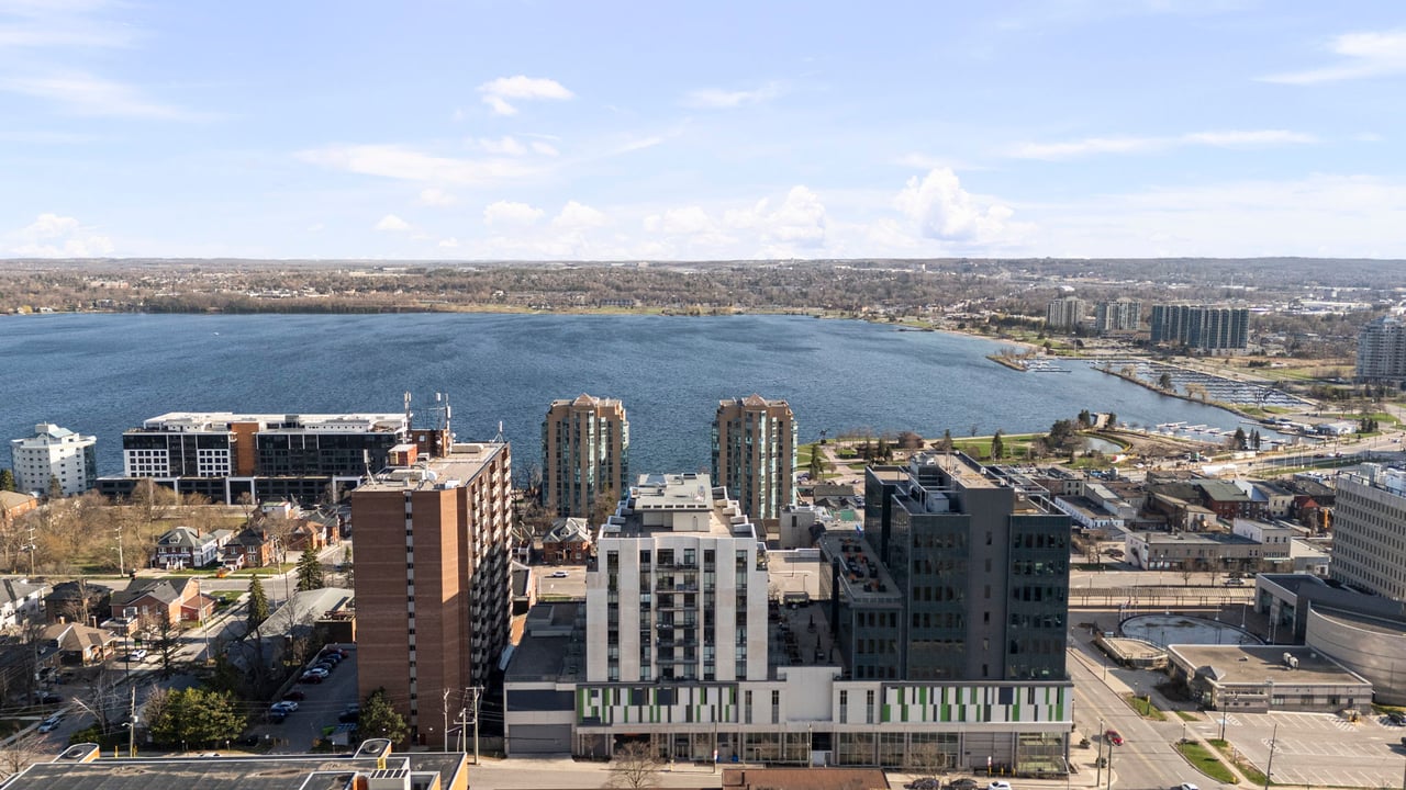 #503-111 Worsley Street, Barrie