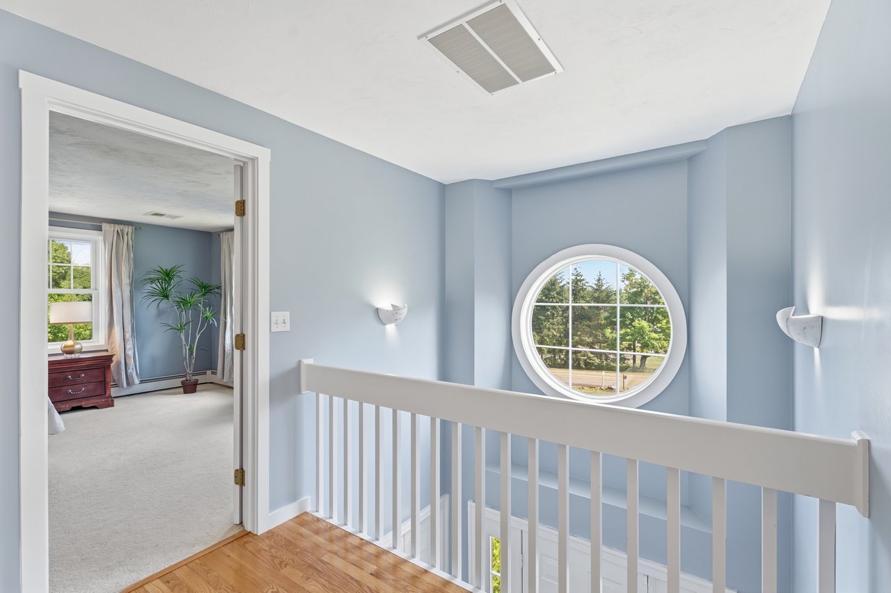 571 Linden St