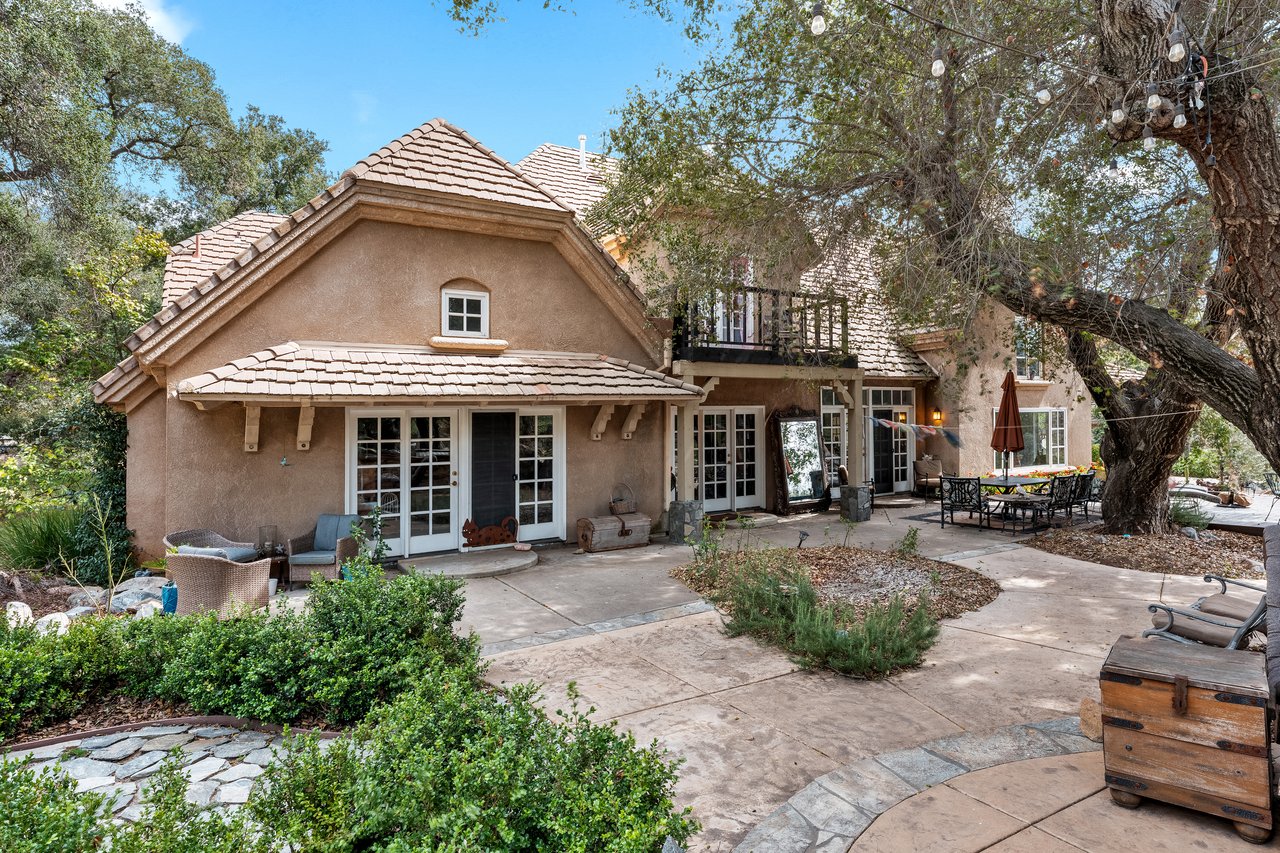 39455 Avenida La Cresta