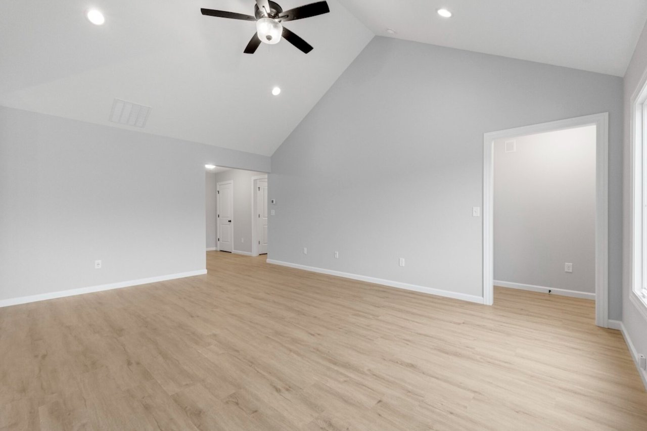 111 Sunset Dr