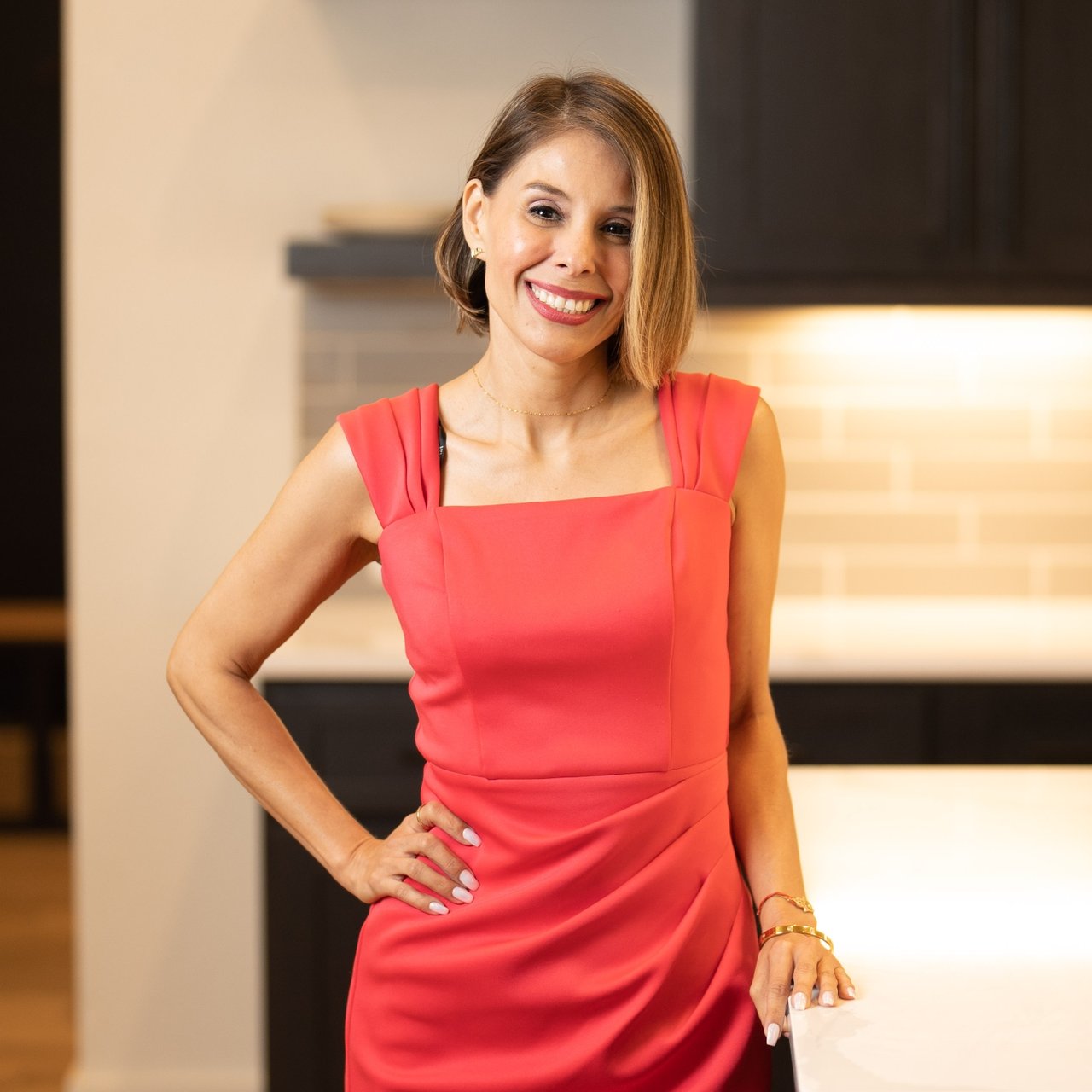 Leslie Reyes Idais San Antonio, TX Real Estate Agent Headshot