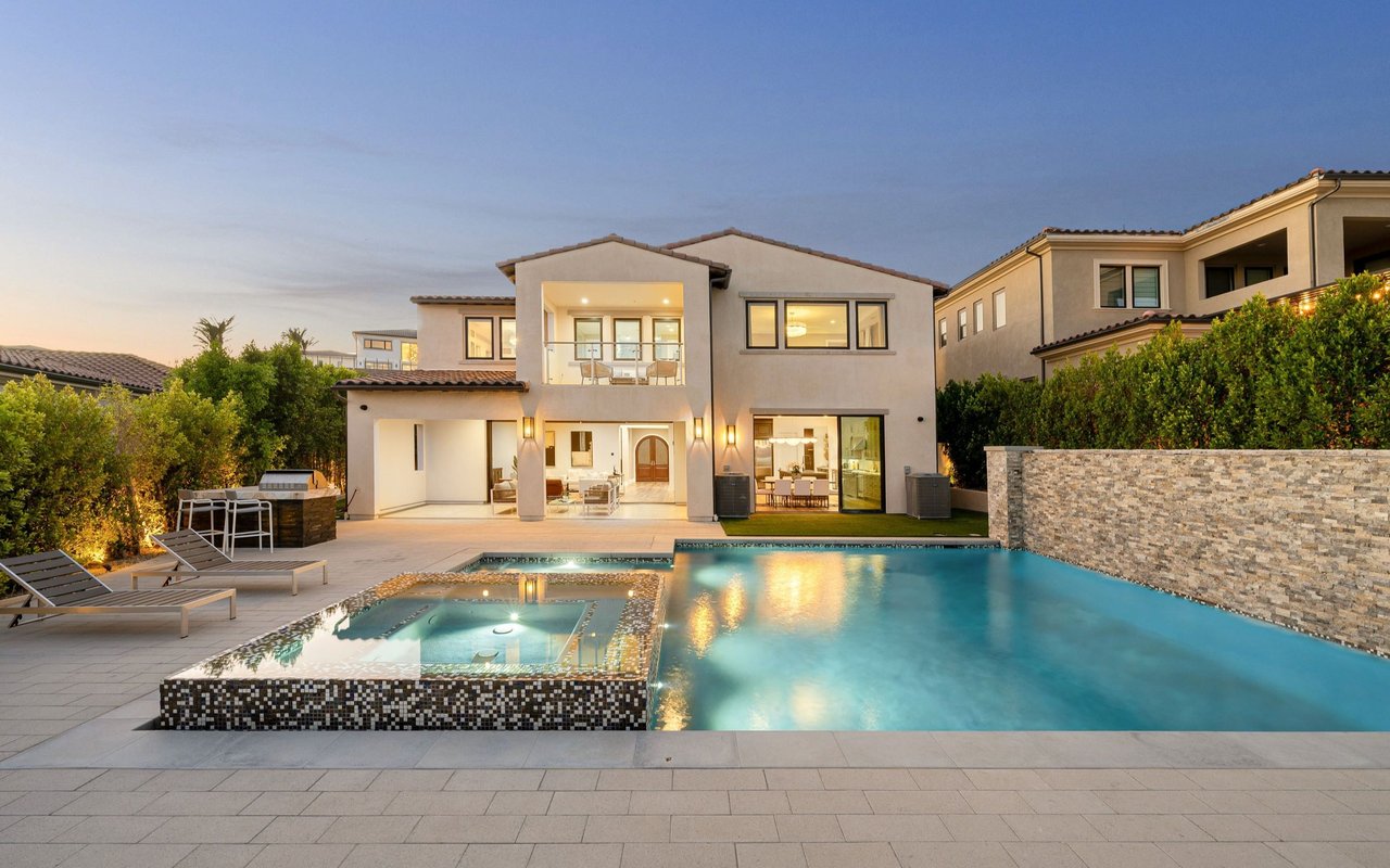 contact-form-background