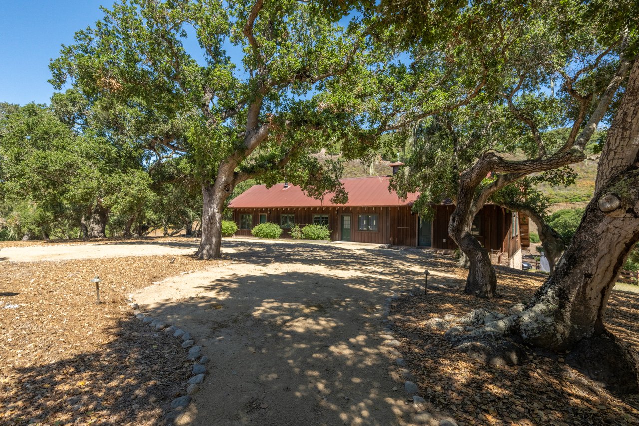 Secluded Quintana Ranch Retreat