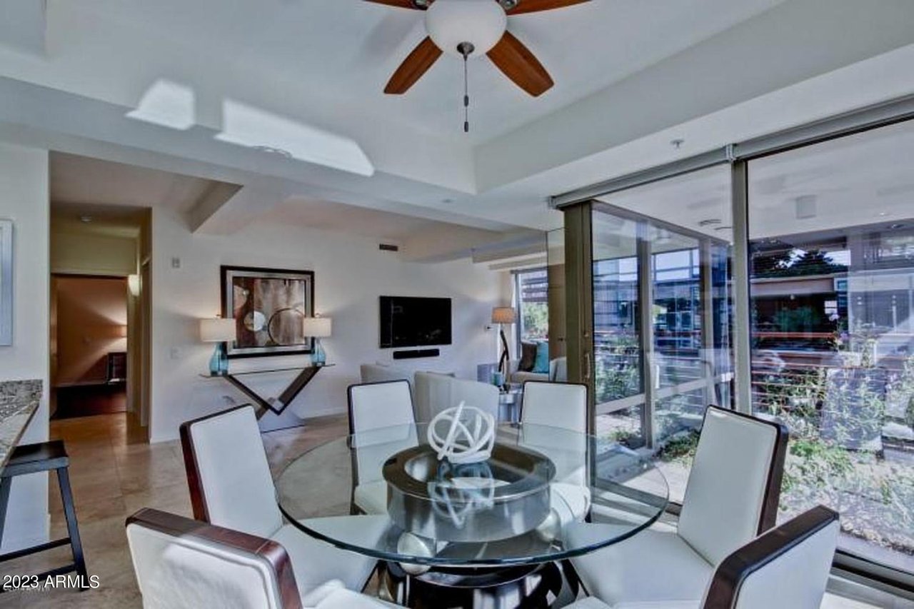 7131 E Rancho Vista Dr, #5001