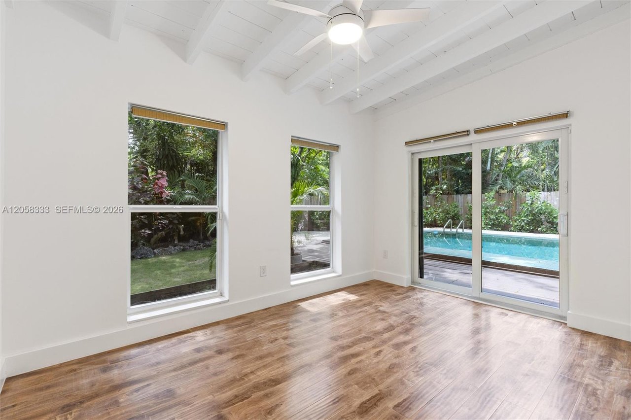 3700 Loquat Ave MIAMI, FL 33133-5618