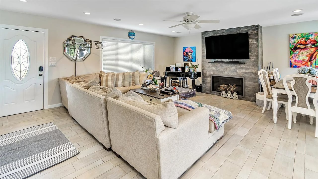 7 Tarpon Rd
