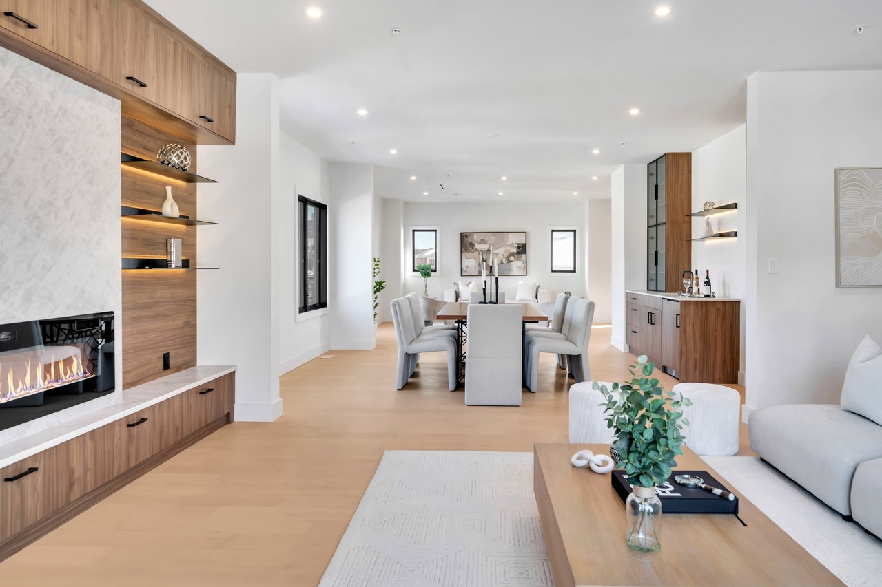 2220 Mackay Avenue B