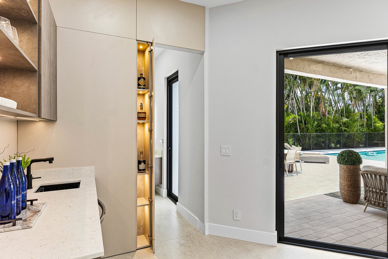 5323 Ascot Bend