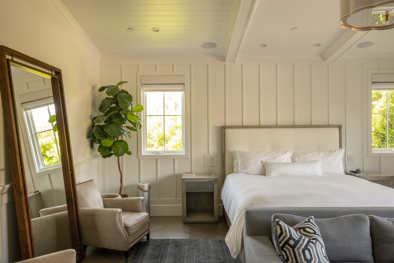 10439 Valley Spring Ln, Toluca Lake