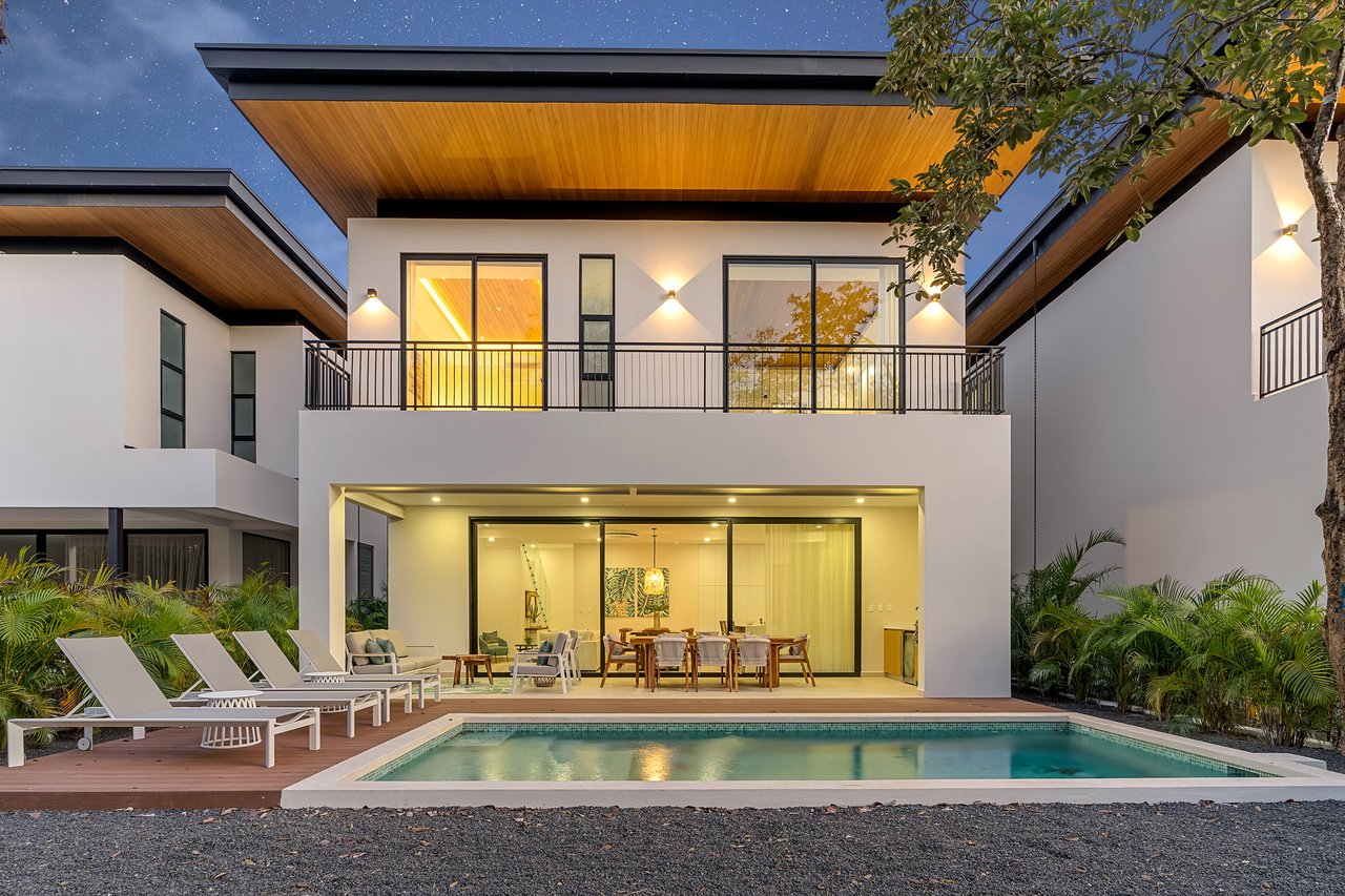 Villa Tropical Dawn | 4-Bedroom Modern Oasis in Bosques de Pinilla with Forest Views & Resort-Style Amenities