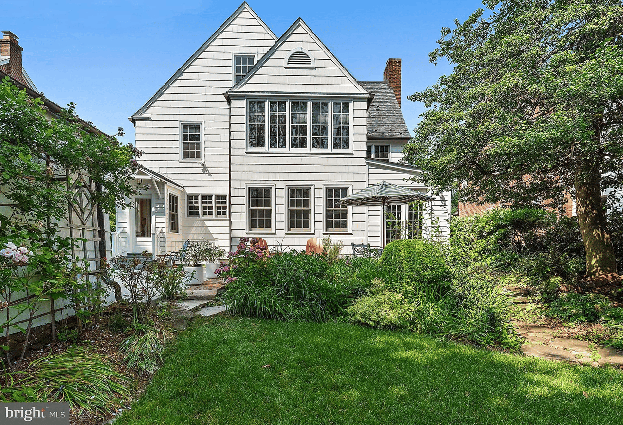 11 Southgate Ave