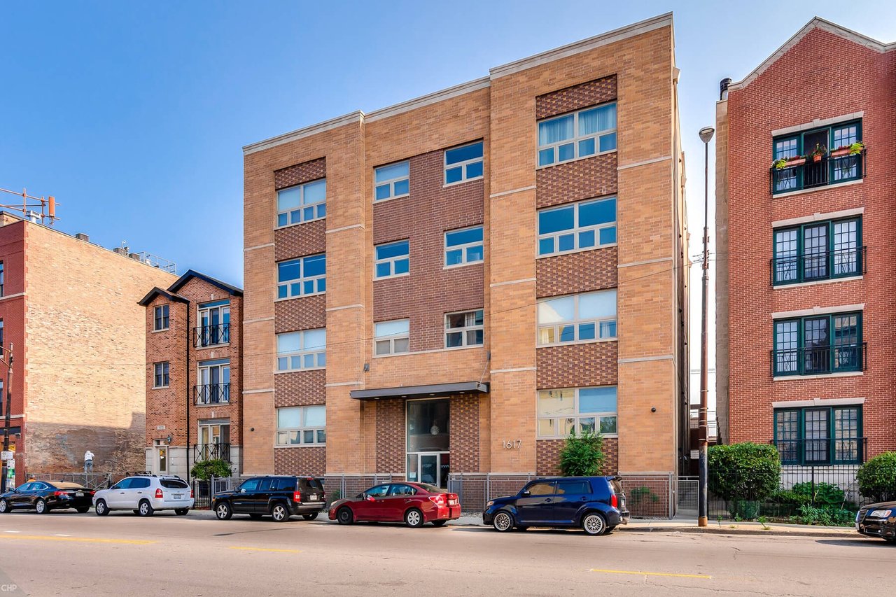 Just Listed | 1617 West Grand Avenue #3E for $659,900